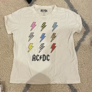 cutest lightning bolt tee!!